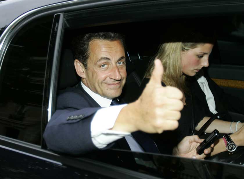 http://www.fredzone.org/wp-content/uploads/2010/09/sarkozy-trou-du-cul.jpg