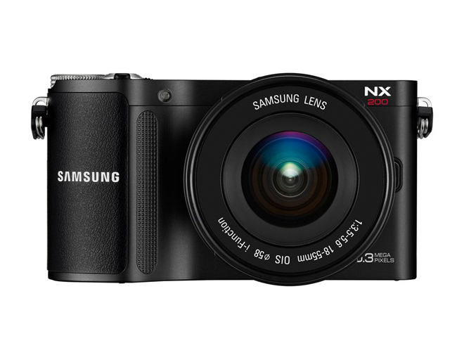 Samsung NX200, un hybride avec capteur de 20 MP