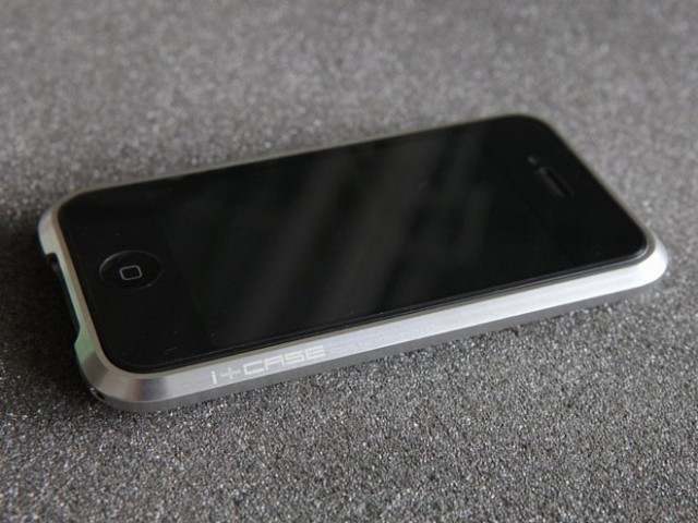 i+Case : un bumper en aluminium pour iPhone 4 / iPhone 4S