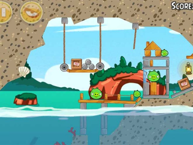 Angry Birds Seasons : 30 nouveaux niveaux avec de l'eau dedans