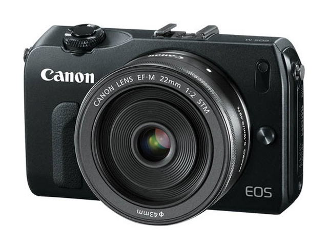 Canon EOS M : une photo du premier APN hybride de Canon ?