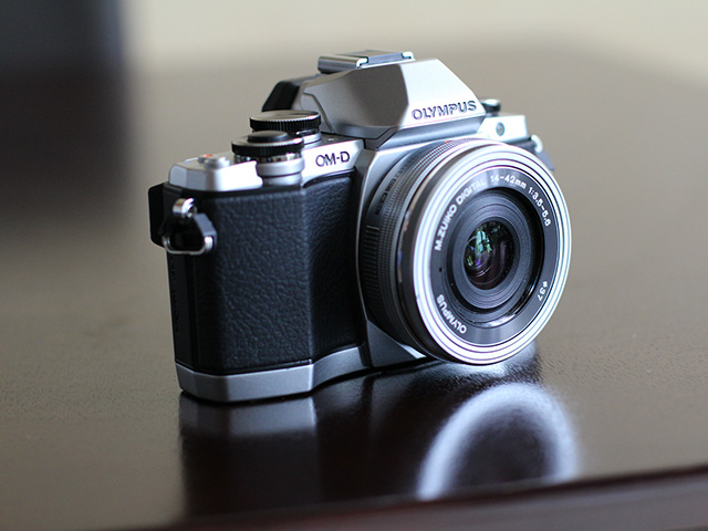 Olympus OM-D E-M10 - image 1