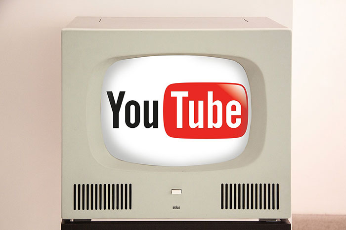 YouTube Freebox Revolution