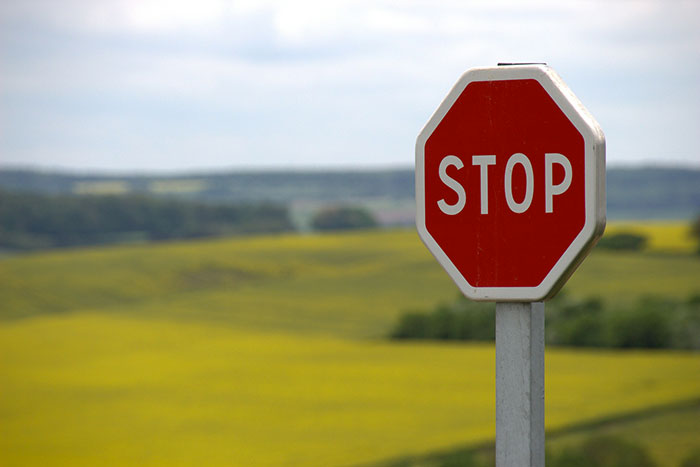 Ce radar va vous flasher si vous grillez un stop !