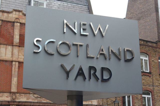 Vol Scotland Yard