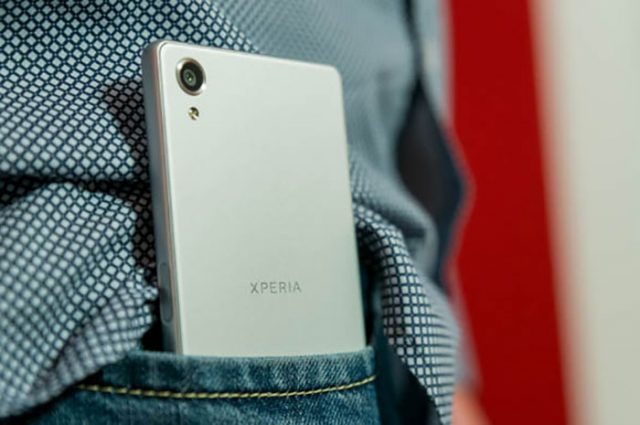 Fin Xperia X