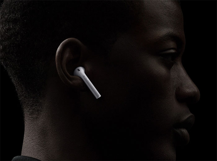 AirPods 2017