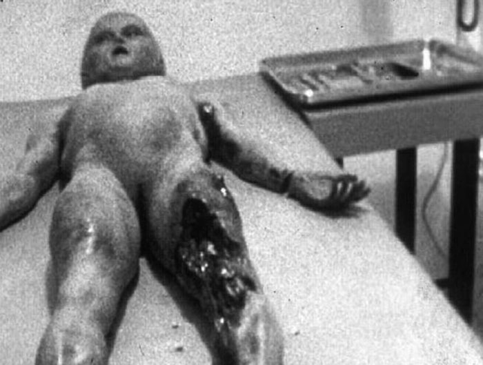  Roswell : la vérité derrière la fausse autopsie extraterrestre de 1995