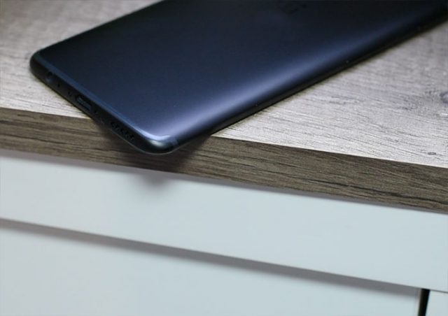 OnePlus 5T : image 2