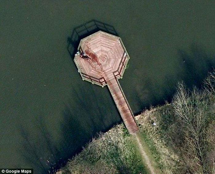 20 choses insolites capturées par Google Earth Fredzone