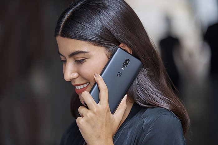 Quand Xiaomi trolle OnePlus avec une calculatrice
