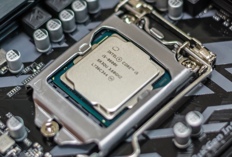  Intel plancherait sur une génération de CPU à 10 cœurs pour contrer AMD
