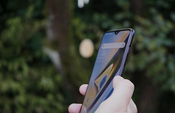  ? Le OnePlus 6T 8+128 Go de nouveau en promo, cette fois à 449 €