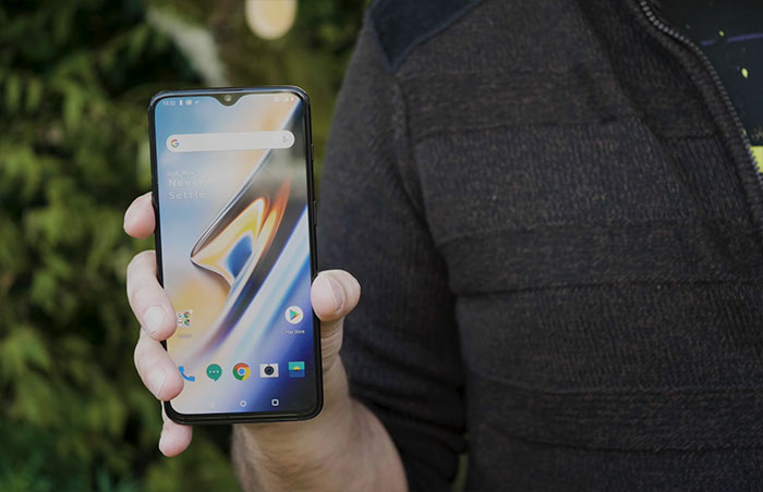 Black Friday : il reste des OnePlus 6T 8 + 128 Go à 486 €