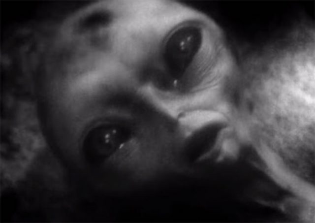 YouTube CGI Alien