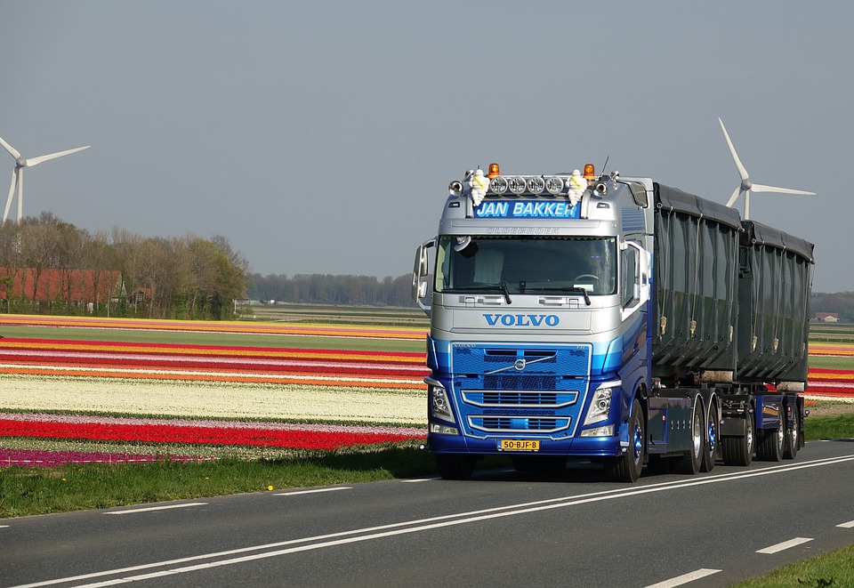 Volvo et Nvidia : Un partenariat pour développer des camions commerciaux et industriels autonomes