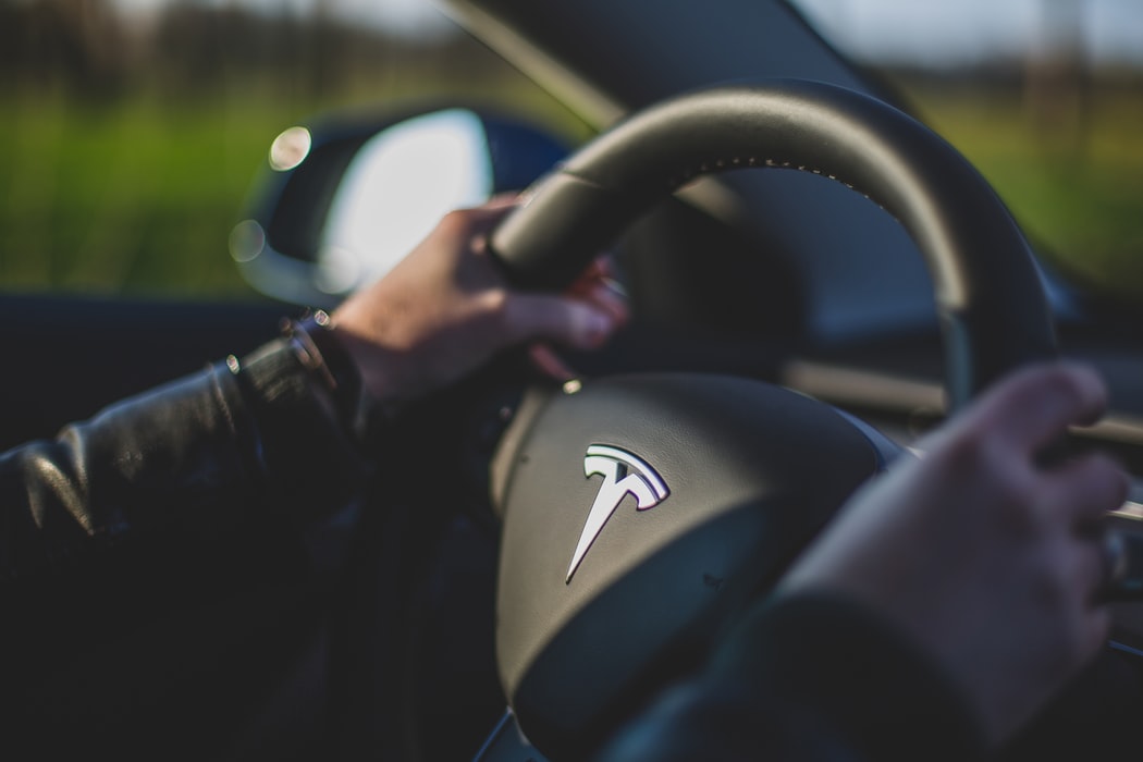 D’après Elon Musk, la Model S de Tesla va bientôt atteindre les 643 km d’autonomie