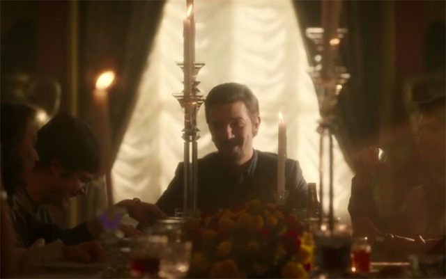 Narcos Mexico va bientôt revenir pour une nouvelle saison (capture YouTube)