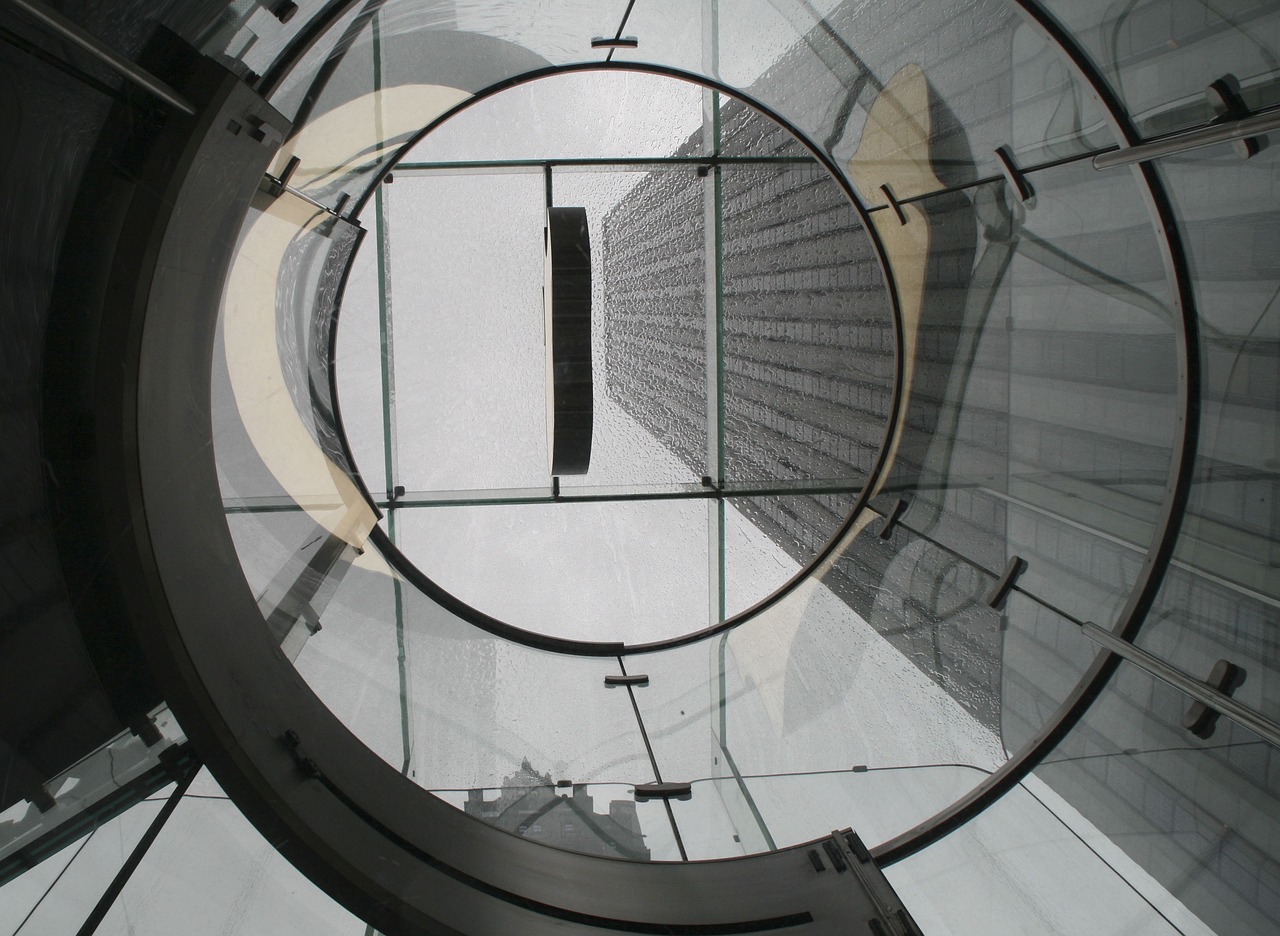 Le plafond en verre d'un Apple Store