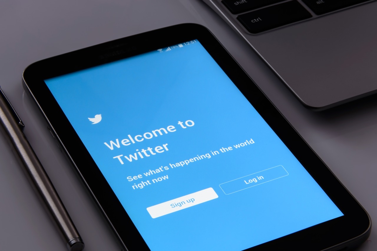Des clés et jetons privés de développeurs ont pu être exposés à cause d’un bogue, prévient Twitter