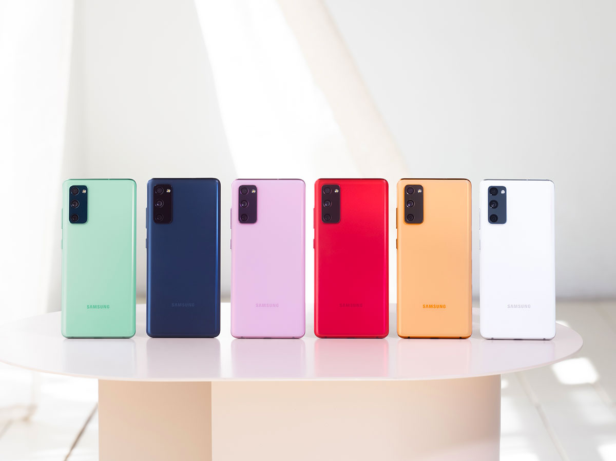 Le Galaxy S20 FE se décline en pas mal de couleurs différentes