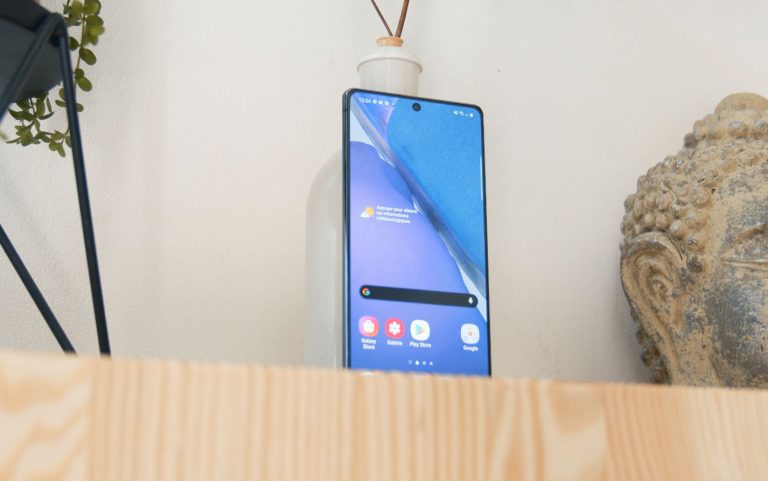 Le Galaxy Note 20 est doté d'un écran plat, et non incurvé