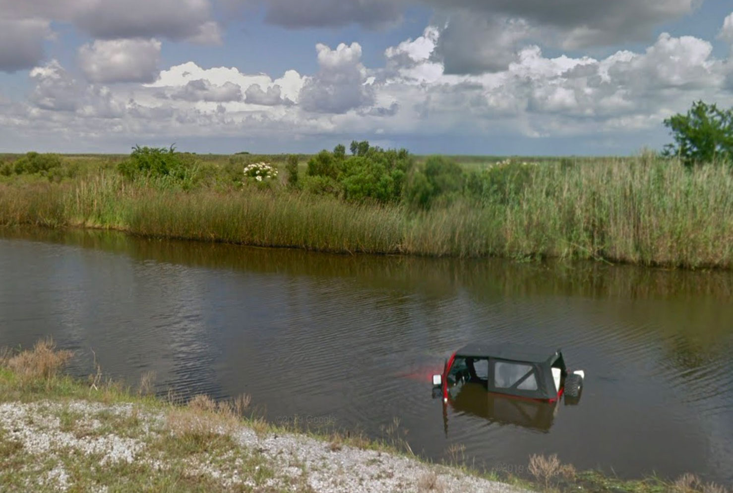 Mais comment cette Jeep a-t-elle bien pu se retrouver dans cette situation ?