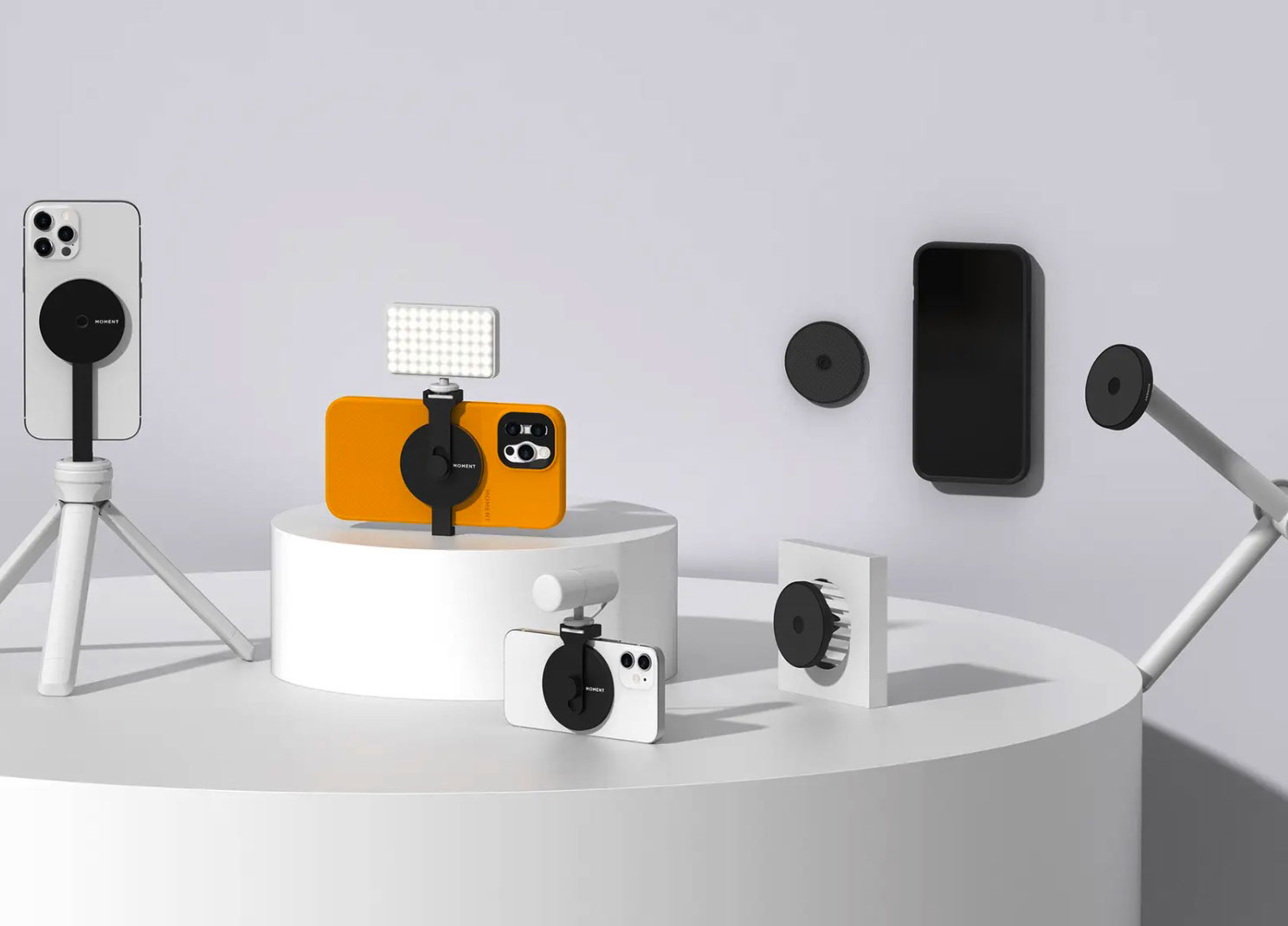 Moments vient de dévoiler une gamme d'accessoires magnétiques pour les iPhone 12