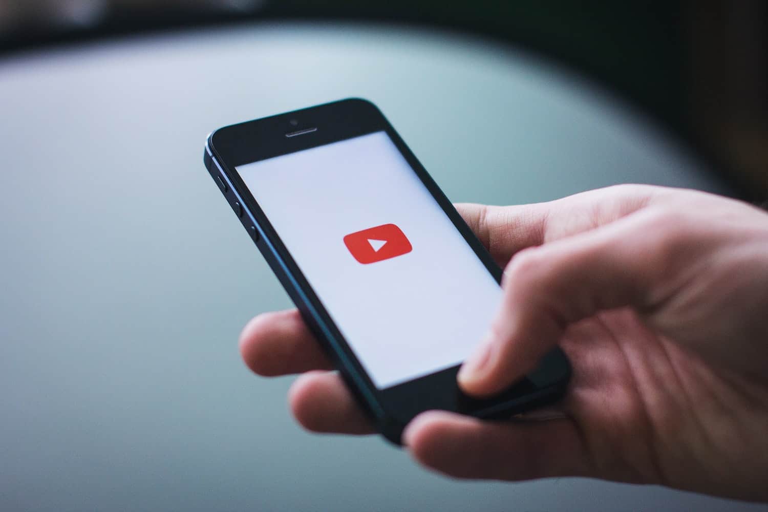  YouTube ajoute des publicités aux vidéos des petits créateurs mais ne leur reverse pas un centime