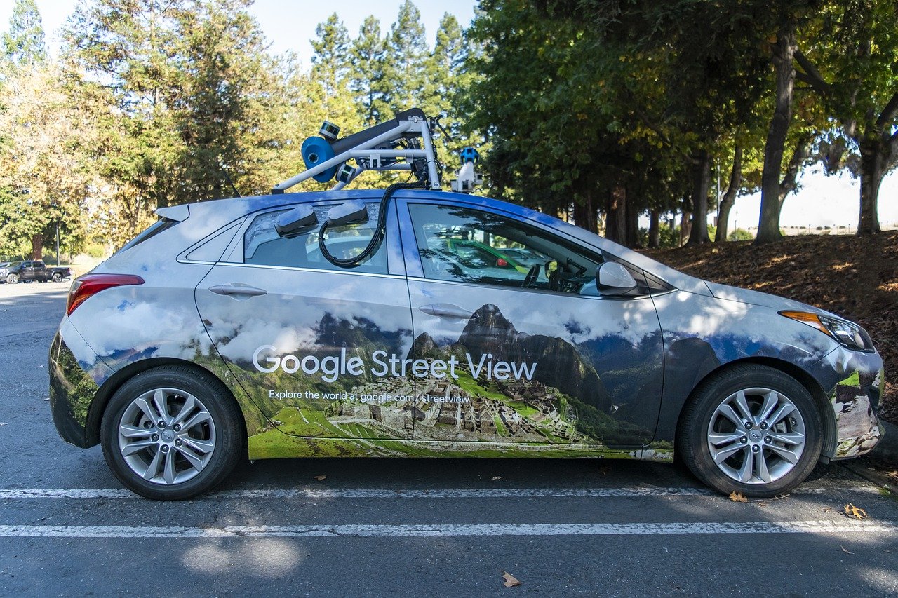 Une voiture de Google Street View