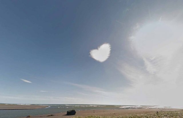 Un nuage en forme de coeur sur Google Maps