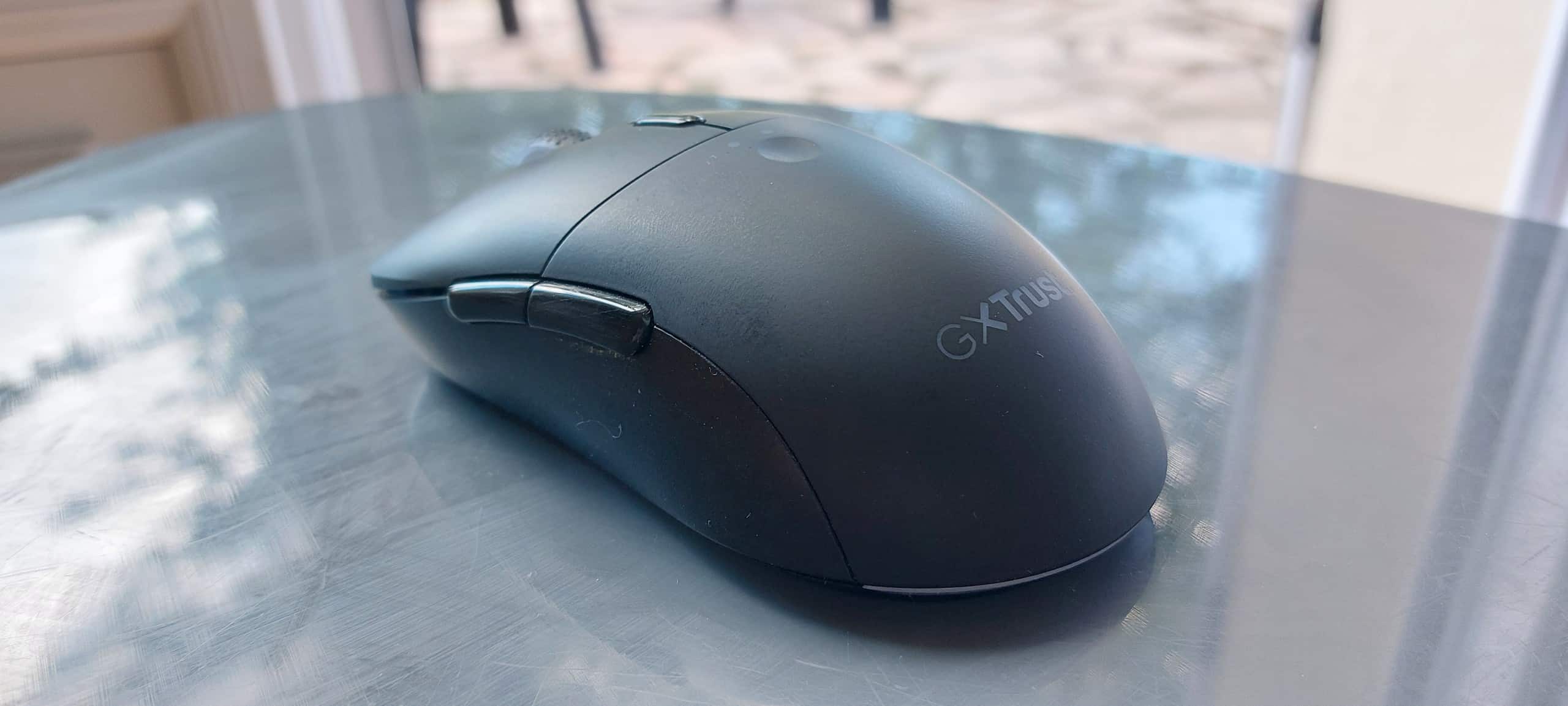 Photo de la souris gaming TRUST REDEX GXT 980