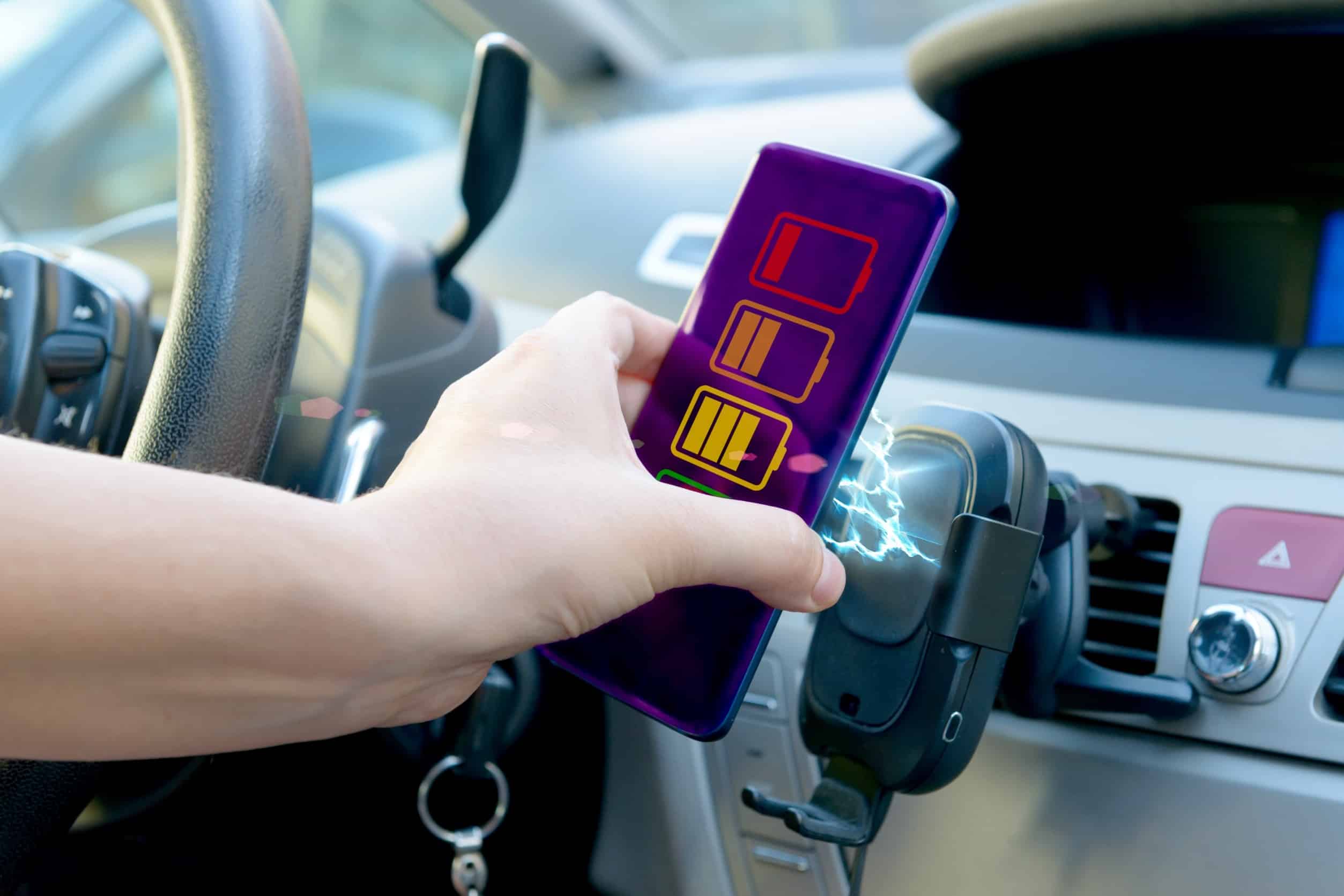 chargeur_telephone_pour_voiture_meilleur_guide_dachats_2022