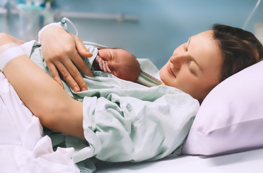 Des scientifiques ont prouvé que les bébés naissent sans microbiome
