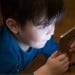Attention à l’influence des écrans sur le cerveau des enfants