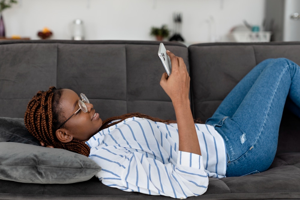 How To Effectively Stay Off Your Smartphone Credit Freepik